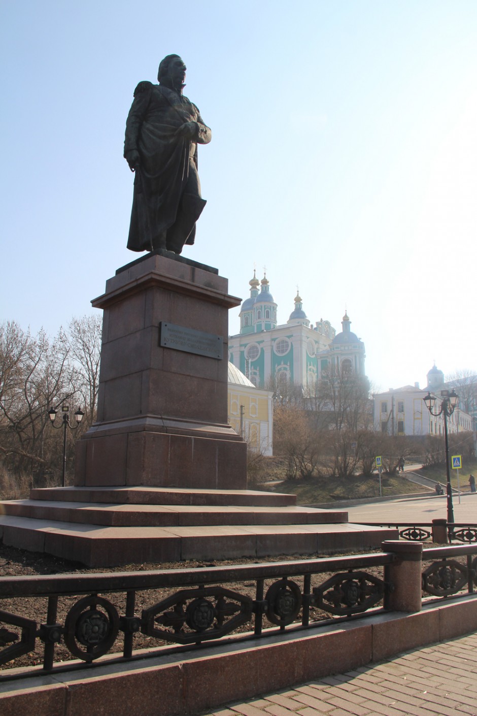 Памятник Кутузову в Смоленске